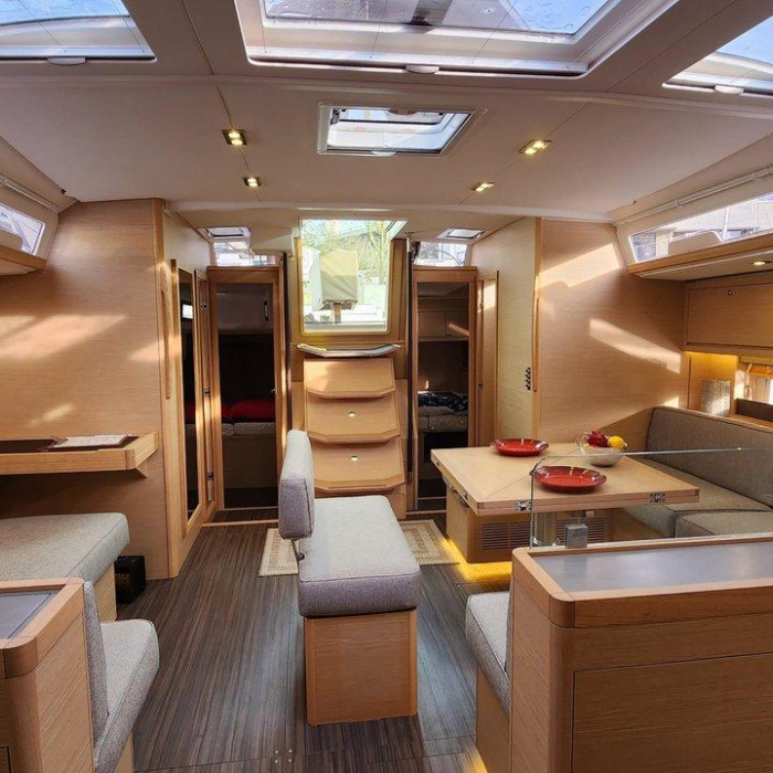 Saro | Dufour 530 photo 4