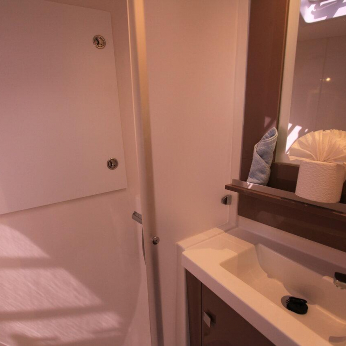 Three Sheets | Fountaine Pajot Saona 47 Quintet photo 3