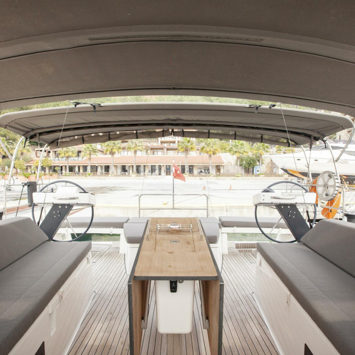 Sarpico | Dufour 470 photo 9