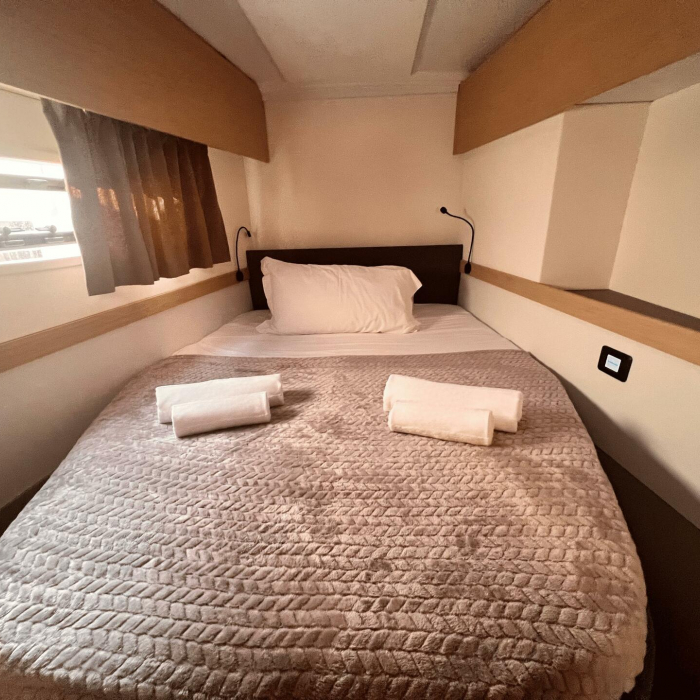 Bollinger | Fountaine Pajot Astrea 42 photo 10