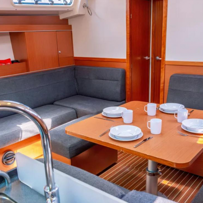 Taurus | Hanse 445 photo 4