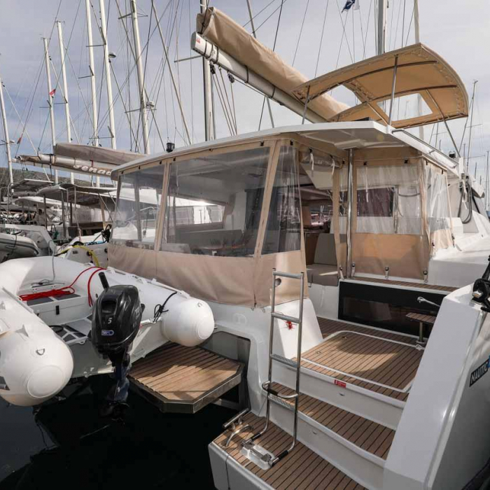 Alchiba | Fountaine Pajot Astrea 42 photo 29