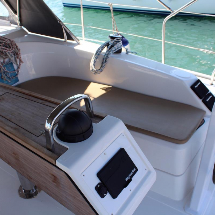 Why Not 15 | Bavaria 34 Cruiser photo 3