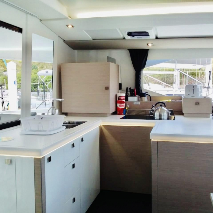 Serene Blue | Fountaine Pajot Astrea 42 Maestro photo 14