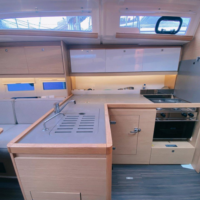 Nafrayou | Dufour 390 GL photo 6