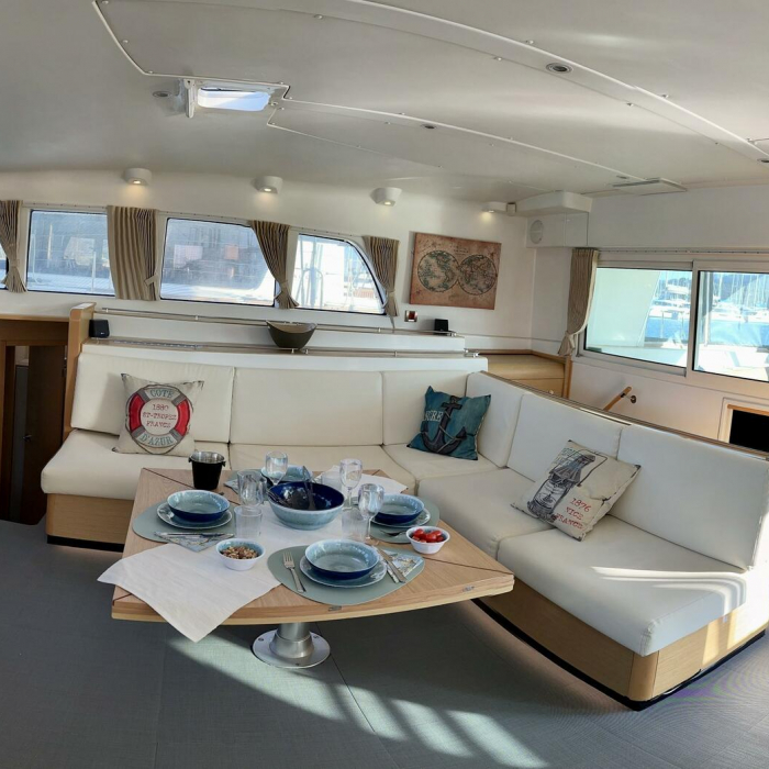 Infinity | Lagoon 500 photo 19