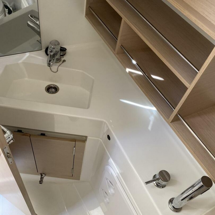 Carina | Oceanis 30.1 photo 7