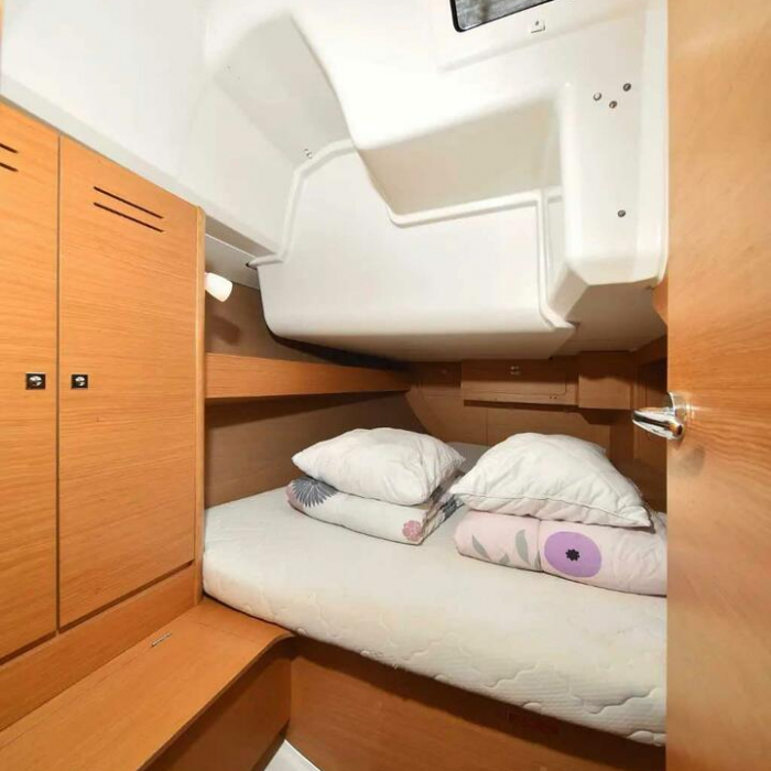Economy | Dufour 382 GL photo 21