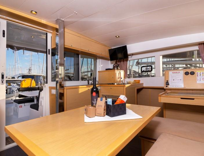 Bob Cat | Lagoon 39 2016 photo 19