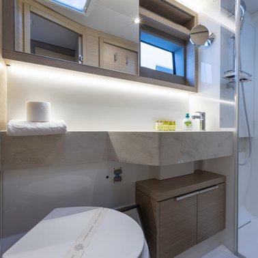 Twin Joy + | Lagoon 51 photo 12