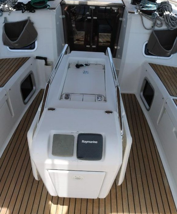 Nomia | Sun Odyssey 469 photo 1