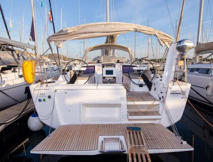 SWEETEST TAB00 | Dufour 430 GL photo 26