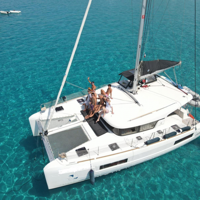 Geo | Lagoon 40 photo 2