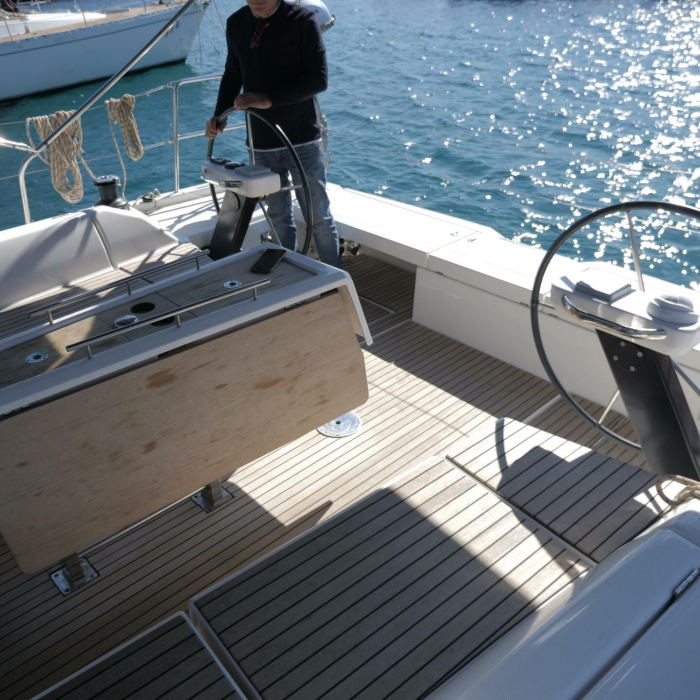 Bloody Mary | Dufour 430 photo 1