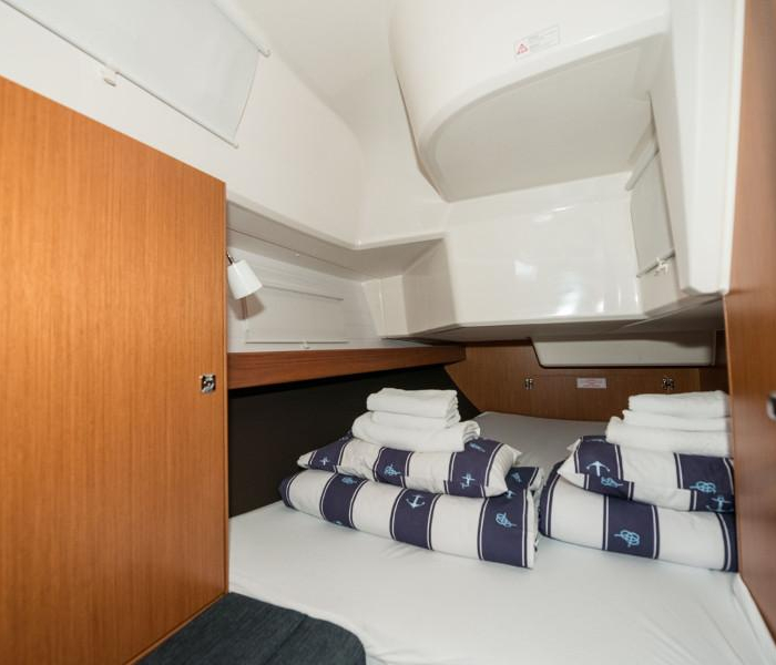 Rea | Bavaria Cruiser 37 photo 14