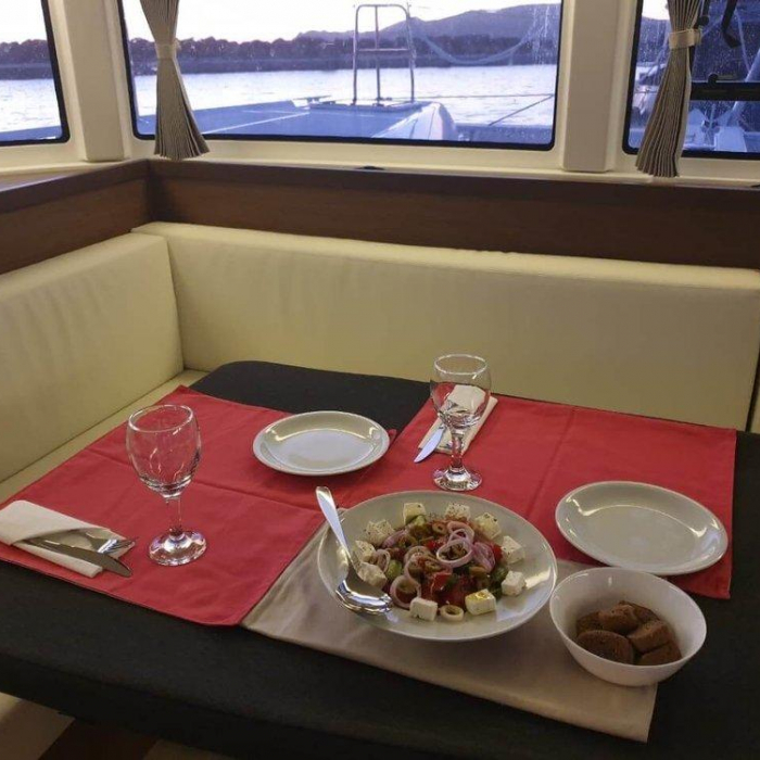 All In | Lagoon 42 photo 11