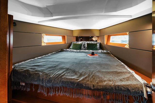 Happy | Oceanis 38 photo 12