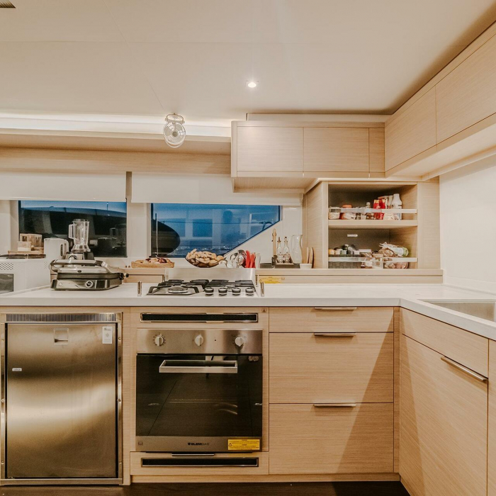 TRI-WING | Lagoon 55 photo 9