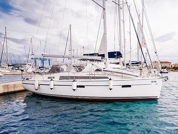 Blue Tone | Bavaria Cruiser 37 photo 1