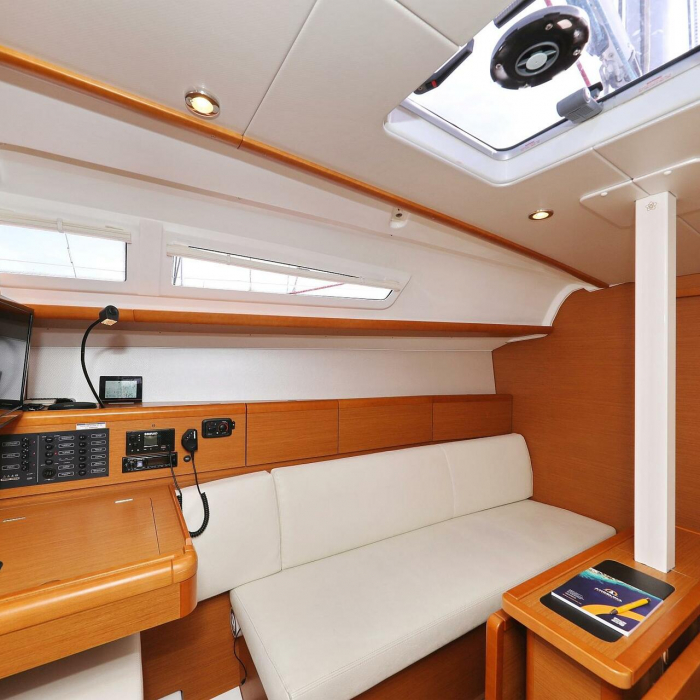 Cosma | Sun Odyssey 33i photo 36