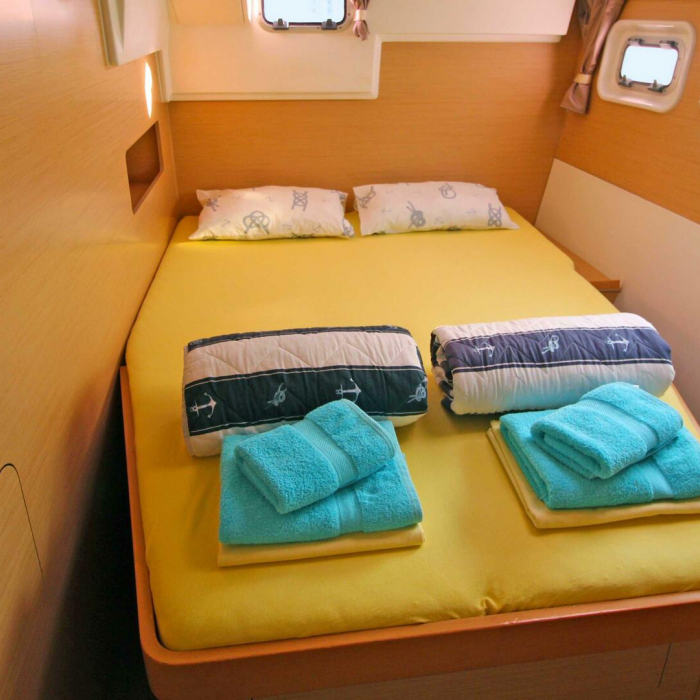 Jazz Point | Lagoon 400 photo 19