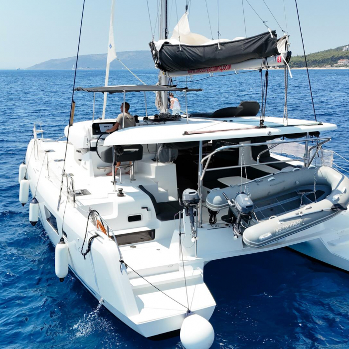 Nera | Lagoon 42 photo 3