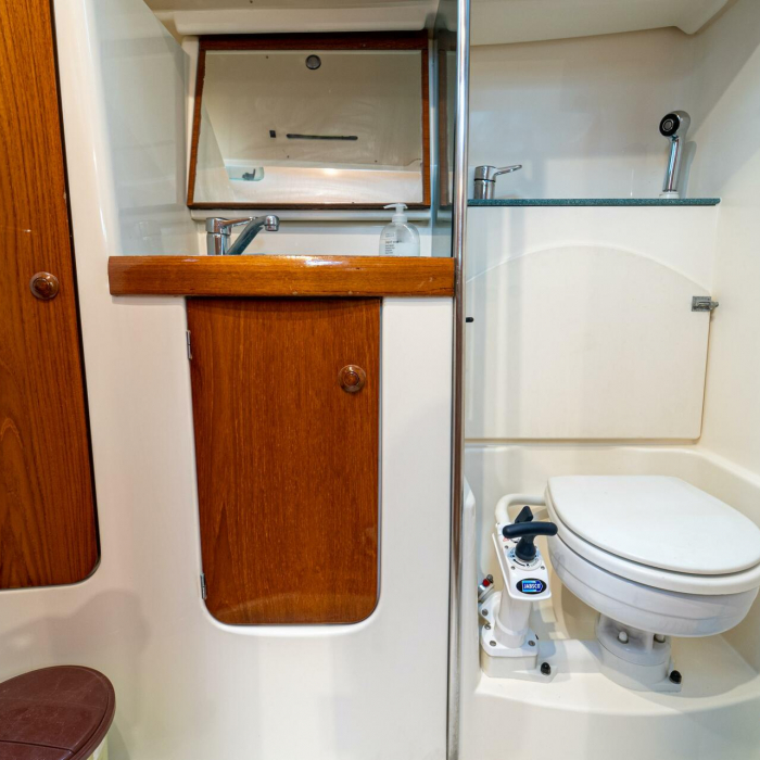 Tatanos | Sun Odyssey 43 photo 25