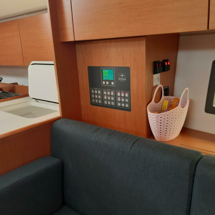 Aeolus | Bavaria C42 photo 7