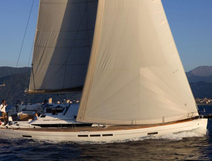 NOSY BE_DB | Sun Odyssey 519 photo 3