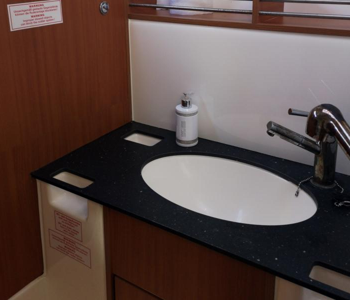 Tamra | Bavaria 36 photo 11