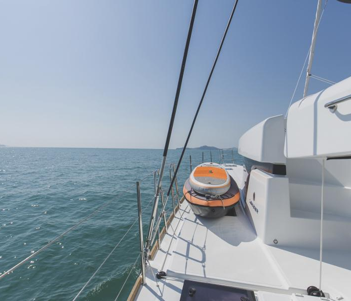 Blue Moon | Lagoon 52F photo 10