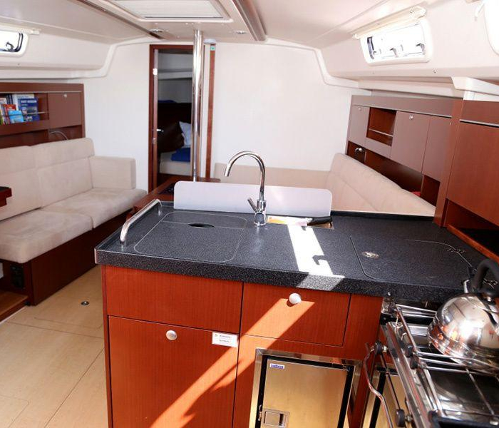 Ariel | Hanse 385 photo 17