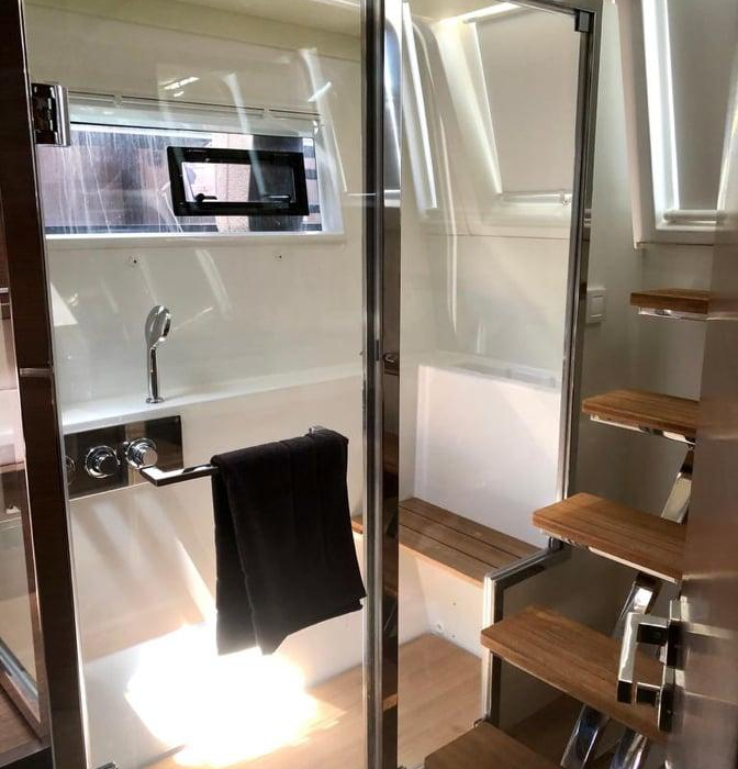 Atlantis | Lagoon 620 photo 29