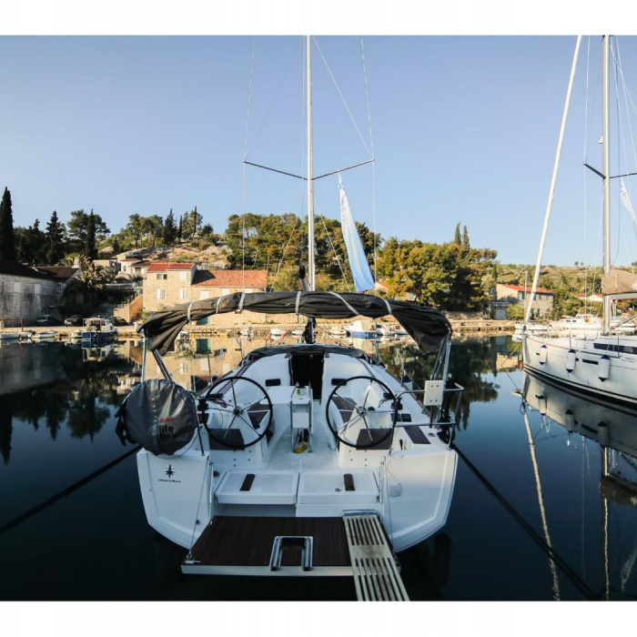 Porto Tolero | Sun Odyssey 349 photo 4