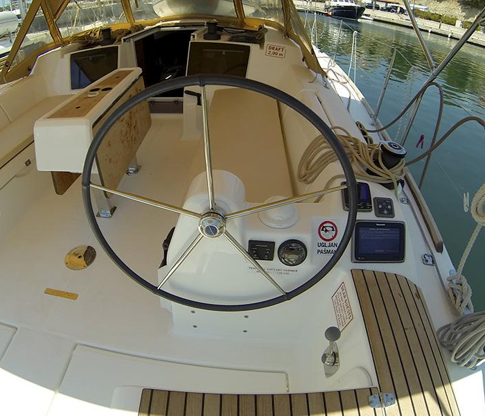 Sv. Ivan | Dufour 382 GL photo 5