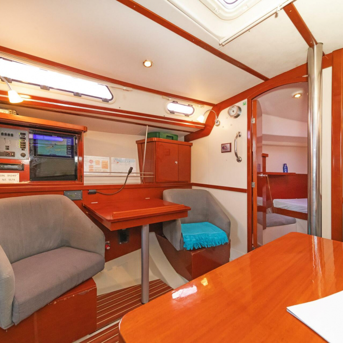 Flyer of Lorne | Hanse 400. photo 14