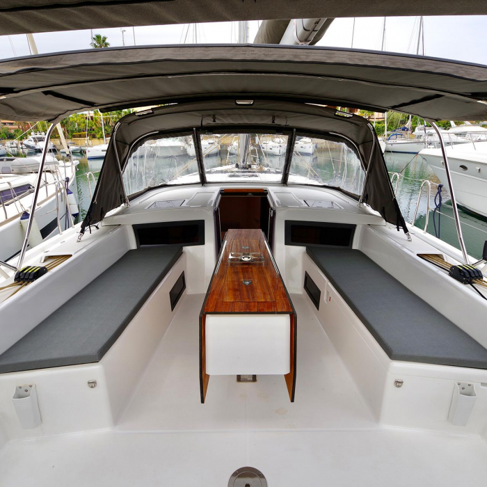 Clelia - Water maker, Solar Panel | Dufour 470 photo 3