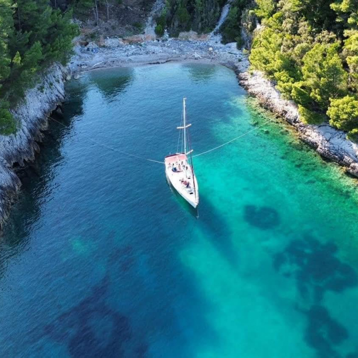 M&M | Oceanis 411 Celebration photo 3