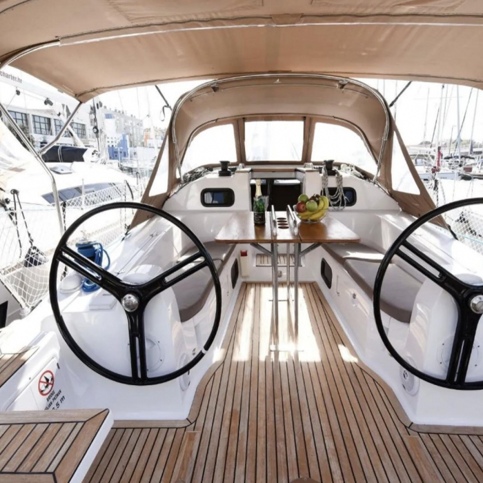 Val | Elan Impression 40 photo 5