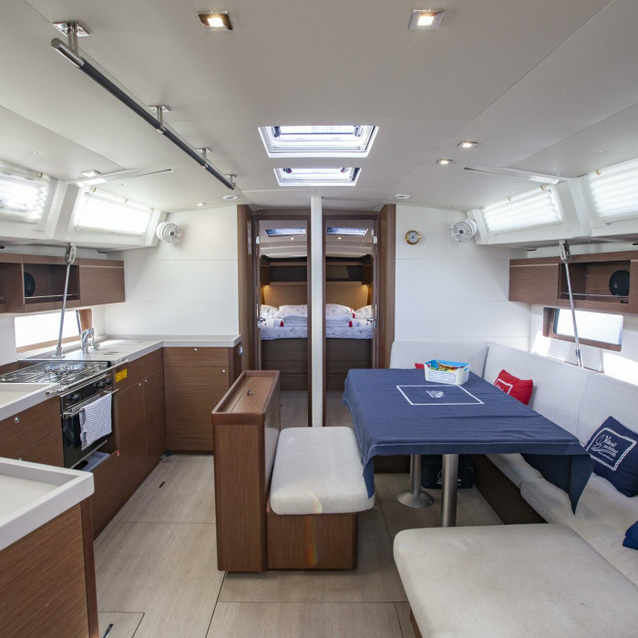 BreezY | Oceanis 46.1 photo 4