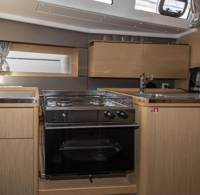 Moin | Oceanis 38 photo 31