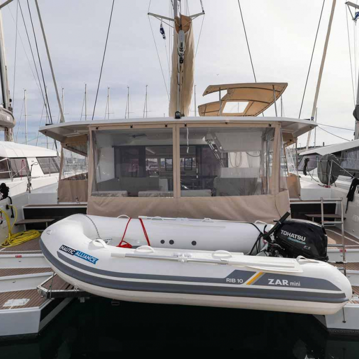 Alchiba | Fountaine Pajot Astrea 42 photo 16