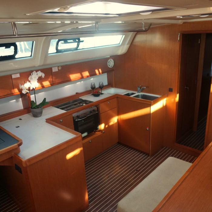 Lina | Bavaria cruiser 51 photo 15