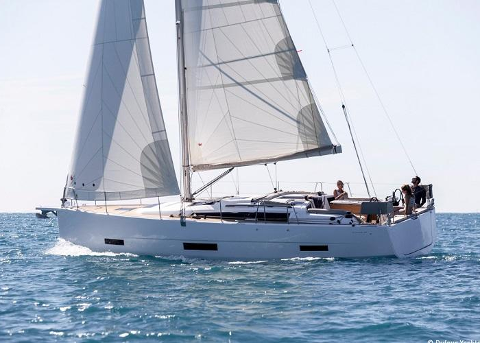 La Luz | Dufour 390 photo 2