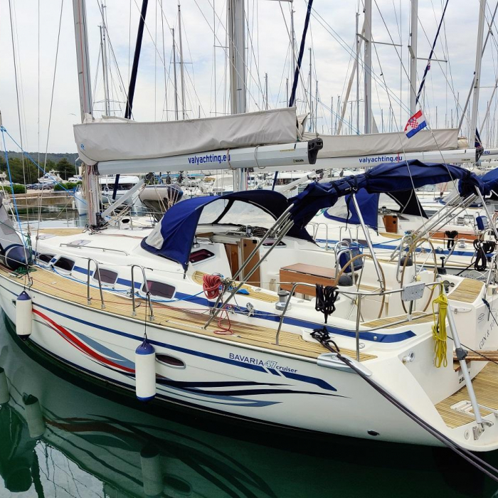 Gin & Tonic | Bavaria 47 Cruiser photo 2