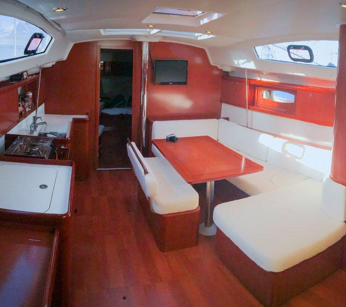 Rhapsody | Oceanis 43 photo 10