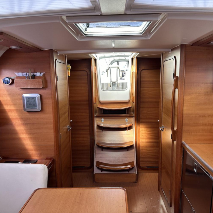 Sunny Blue | Dufour 382 GL photo 5