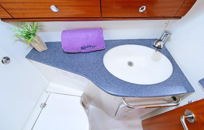 Scorpion | Bavaria 44 photo 5