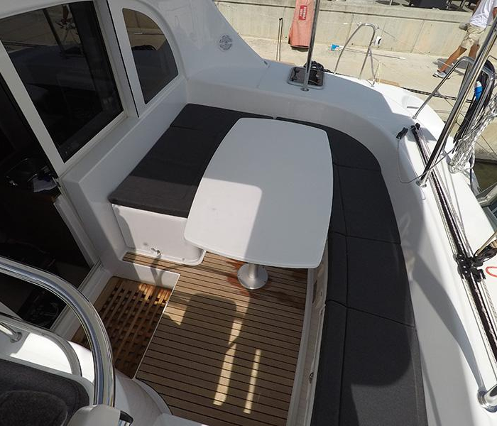 Maya | Lagoon 380 photo 5