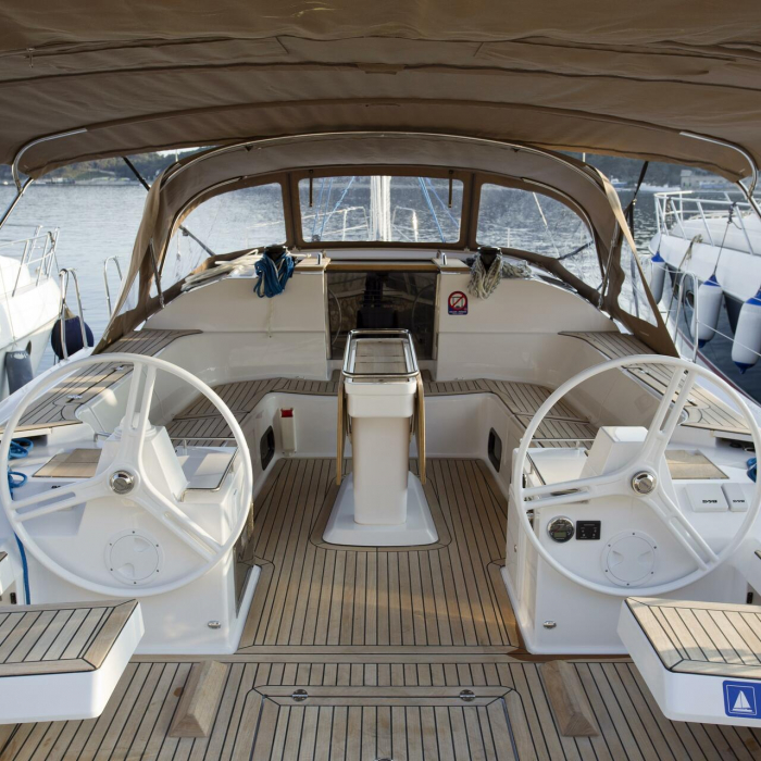 Vuschi | Elan 50 Impression photo 21